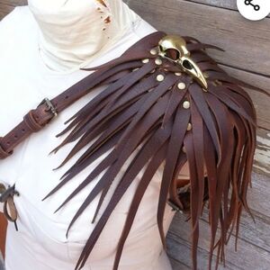 Leather shoulder harness